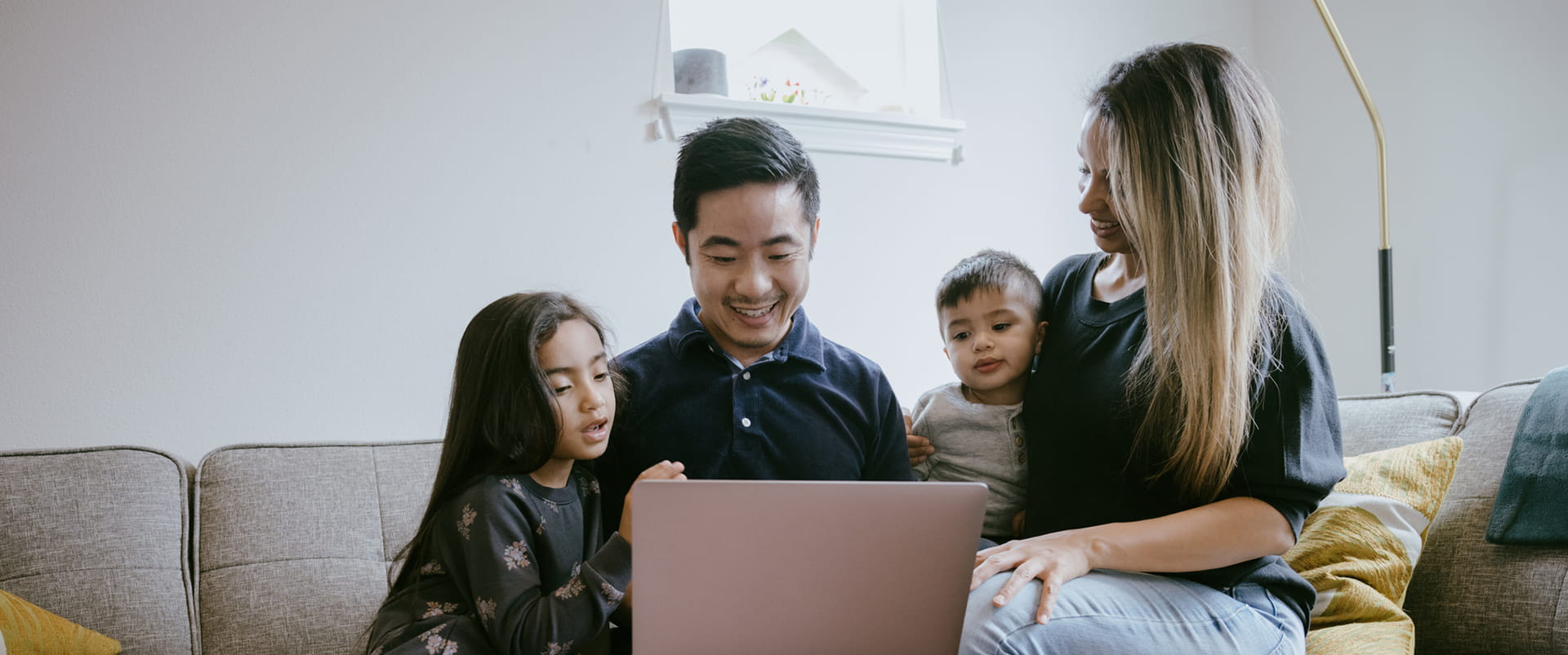 5G wireless internet technology is moving fast. Is it better than fiber?
