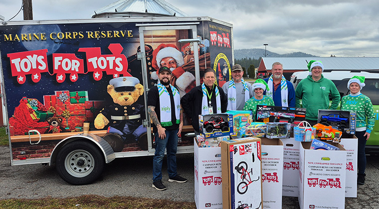 Ziply Fiber volunteers spreading holiday cheer with Toys for Tots